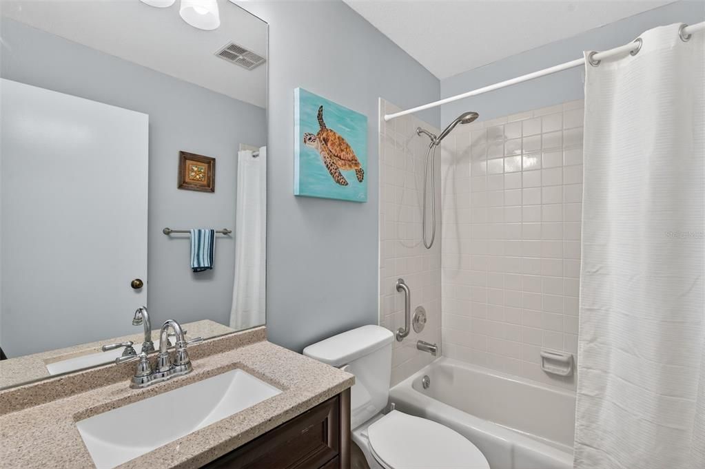 En Venta: $220,000 (2 camas, 2 baños, 1044 Pies cuadrados)