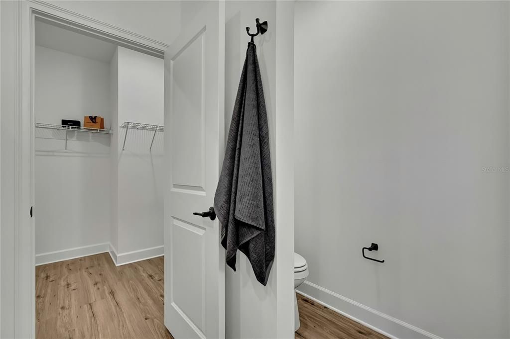 待售: $419,990 (4 贝兹, 3 浴室, 2061 平方英尺)