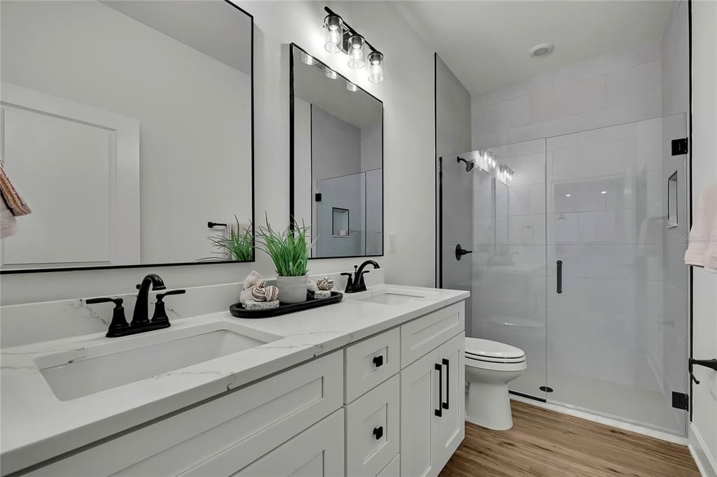 待售: $419,990 (4 贝兹, 3 浴室, 2061 平方英尺)