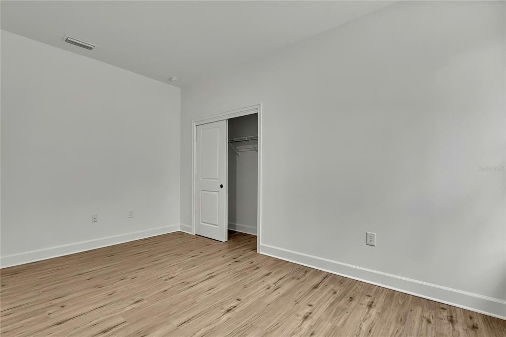 待售: $419,990 (4 贝兹, 3 浴室, 2061 平方英尺)