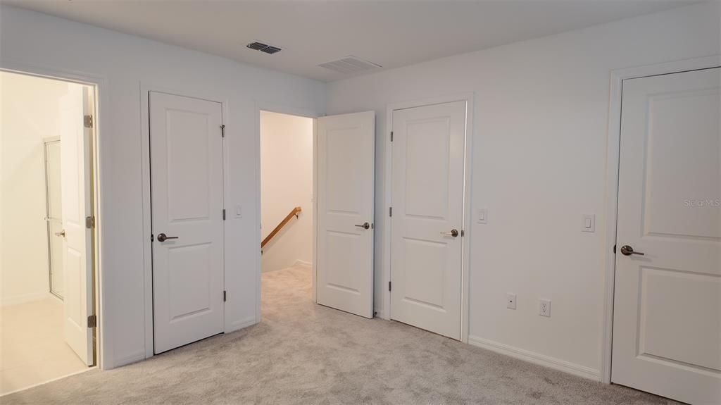 В аренду: $1,800 (2 спален, 2 ванн, 1255 Квадратных фут)