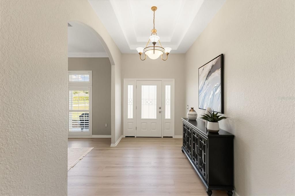 Activo con contrato: $889,950 (3 camas, 2 baños, 2325 Pies cuadrados)