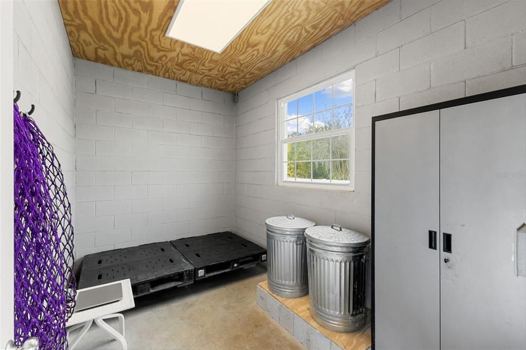 Activo con contrato: $889,950 (3 camas, 2 baños, 2325 Pies cuadrados)