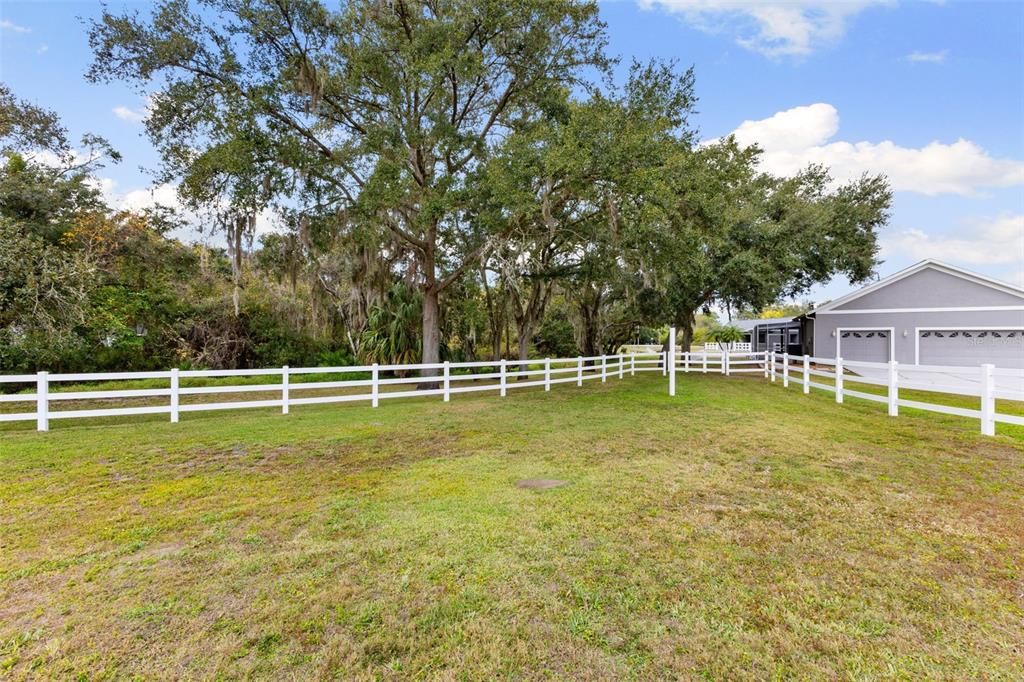 Activo con contrato: $889,950 (3 camas, 2 baños, 2325 Pies cuadrados)