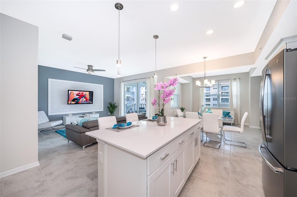 For Rent: $2,300 (2 beds, 2 baths, 1186 Square Feet)