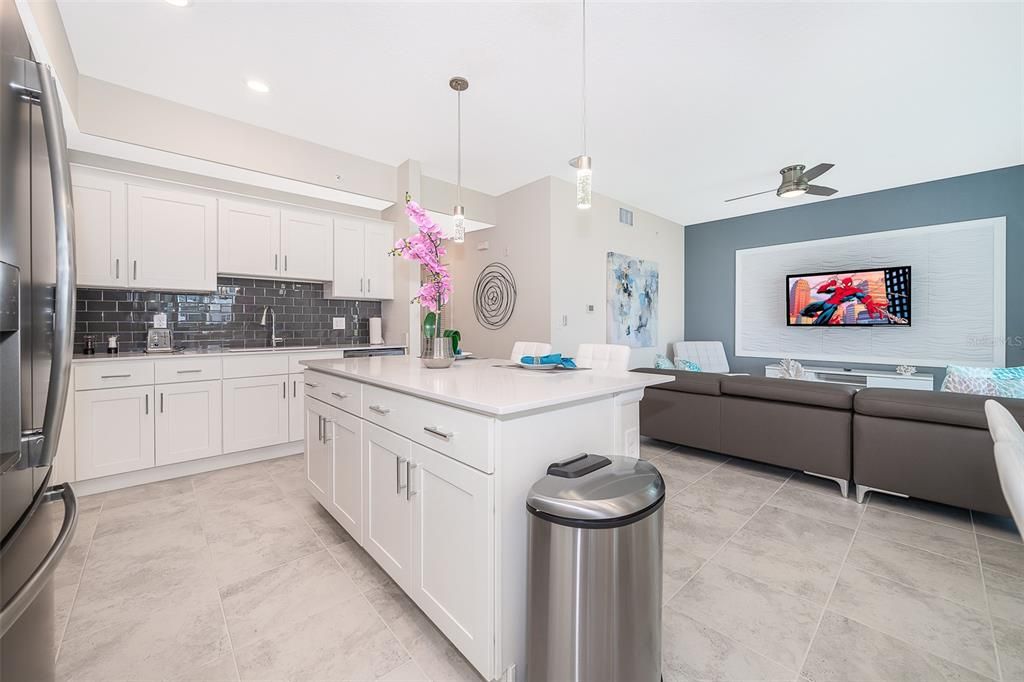 For Rent: $2,300 (2 beds, 2 baths, 1186 Square Feet)