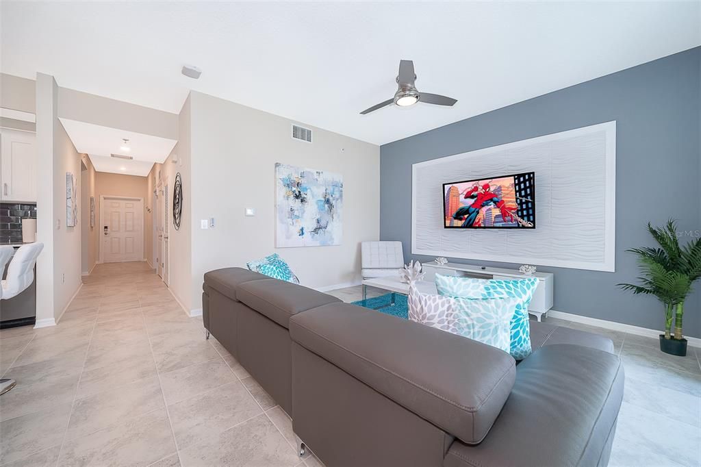 For Rent: $2,300 (2 beds, 2 baths, 1186 Square Feet)