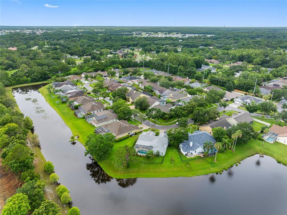 En Venta: $779,900 (4 camas, 3 baños, 2613 Pies cuadrados)