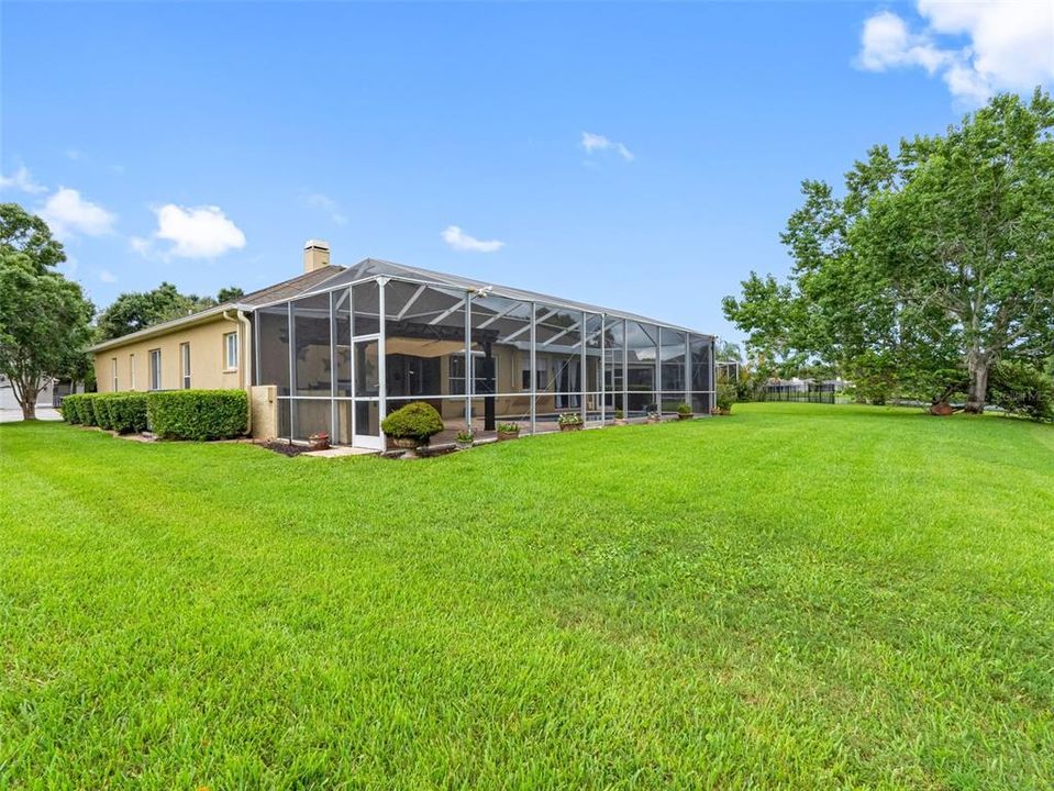 En Venta: $779,900 (4 camas, 3 baños, 2613 Pies cuadrados)