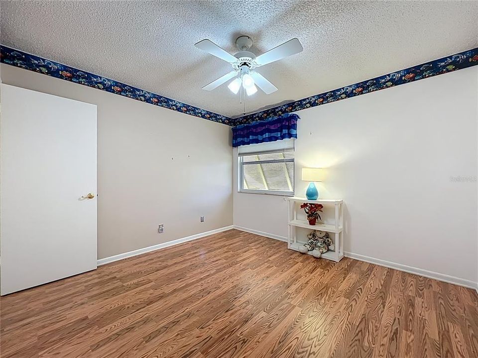 For Sale: $168,000 (2 beds, 2 baths, 897 Square Feet)
