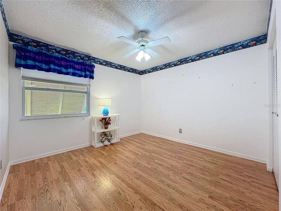 For Sale: $168,000 (2 beds, 2 baths, 897 Square Feet)