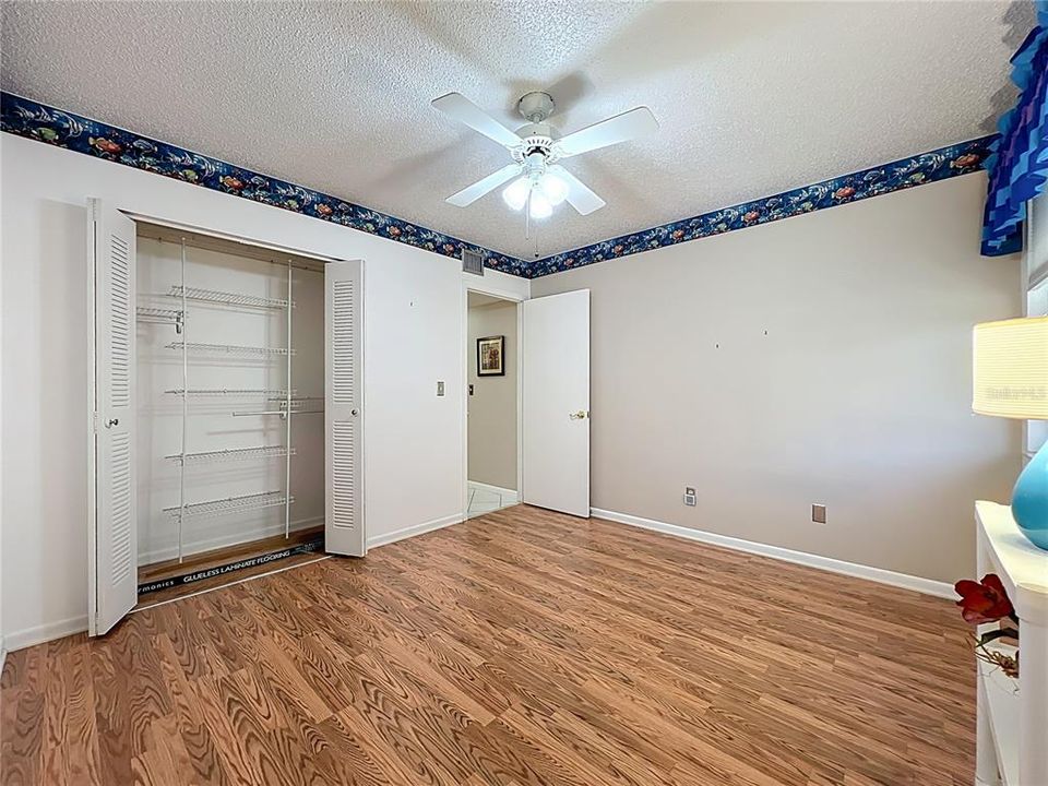 For Sale: $168,000 (2 beds, 2 baths, 897 Square Feet)