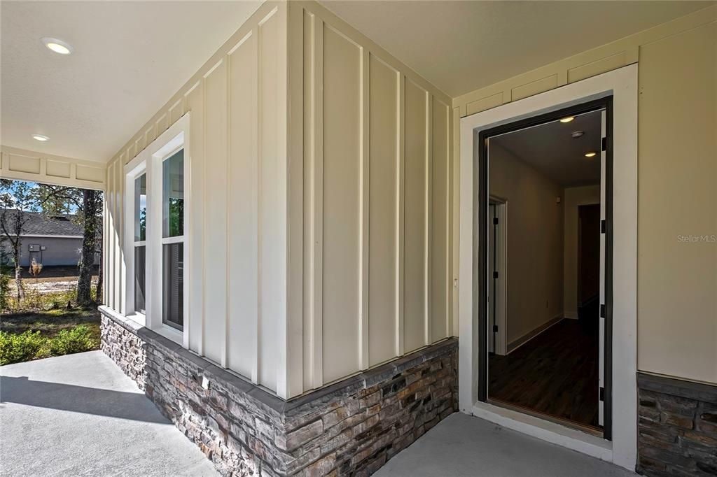 For Sale: $419,990 (4 beds, 3 baths, 2061 Square Feet)