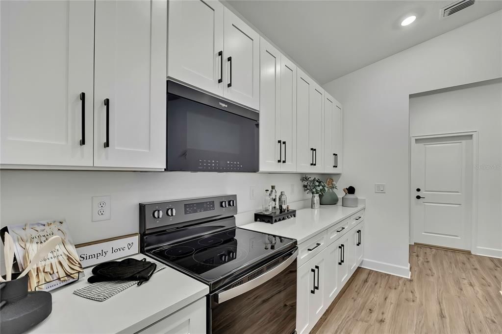 For Sale: $419,990 (4 beds, 3 baths, 2061 Square Feet)