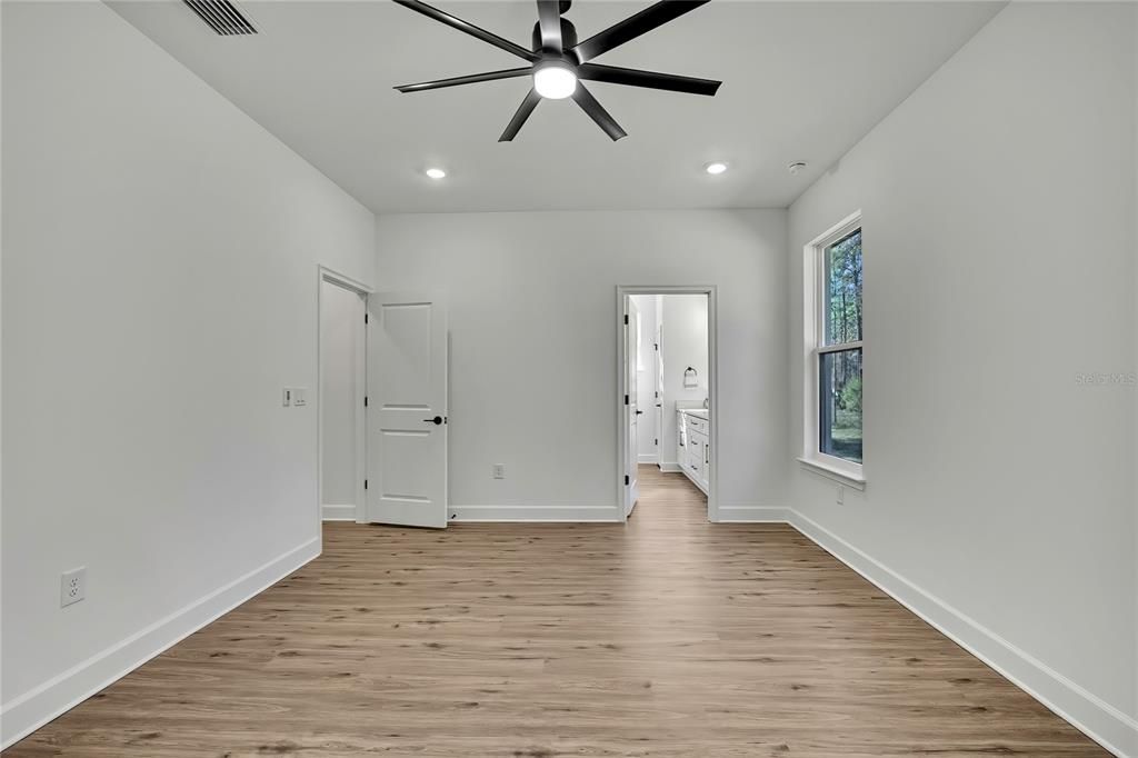 For Sale: $419,990 (4 beds, 3 baths, 2061 Square Feet)