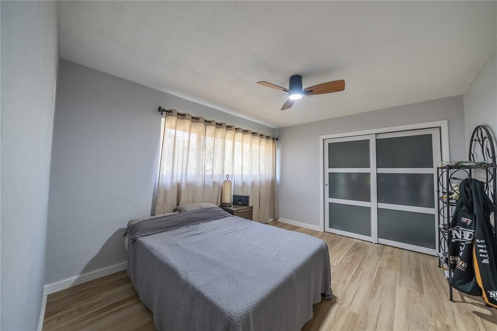 待售: $299,900 (3 贝兹, 2 浴室, 1512 平方英尺)