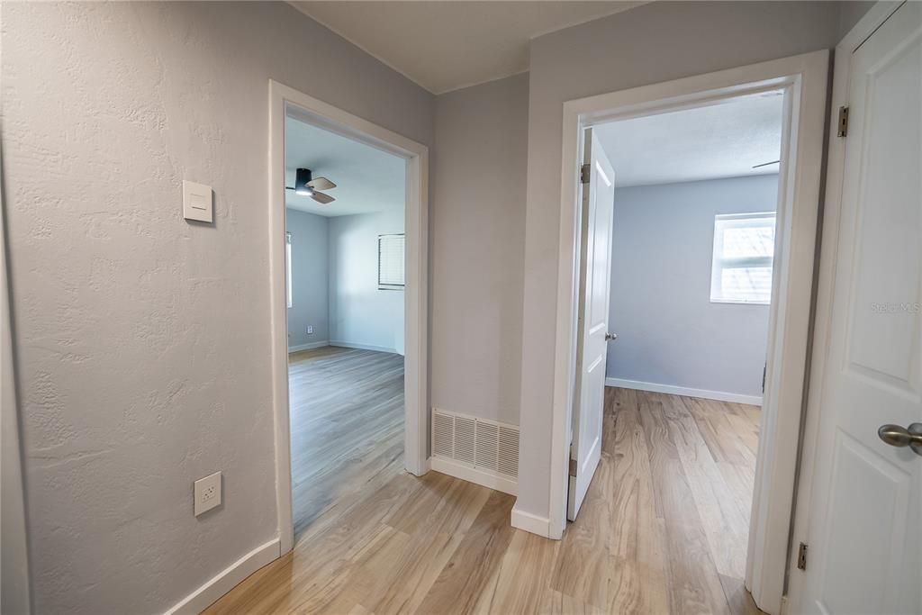 待售: $299,900 (3 贝兹, 2 浴室, 1512 平方英尺)