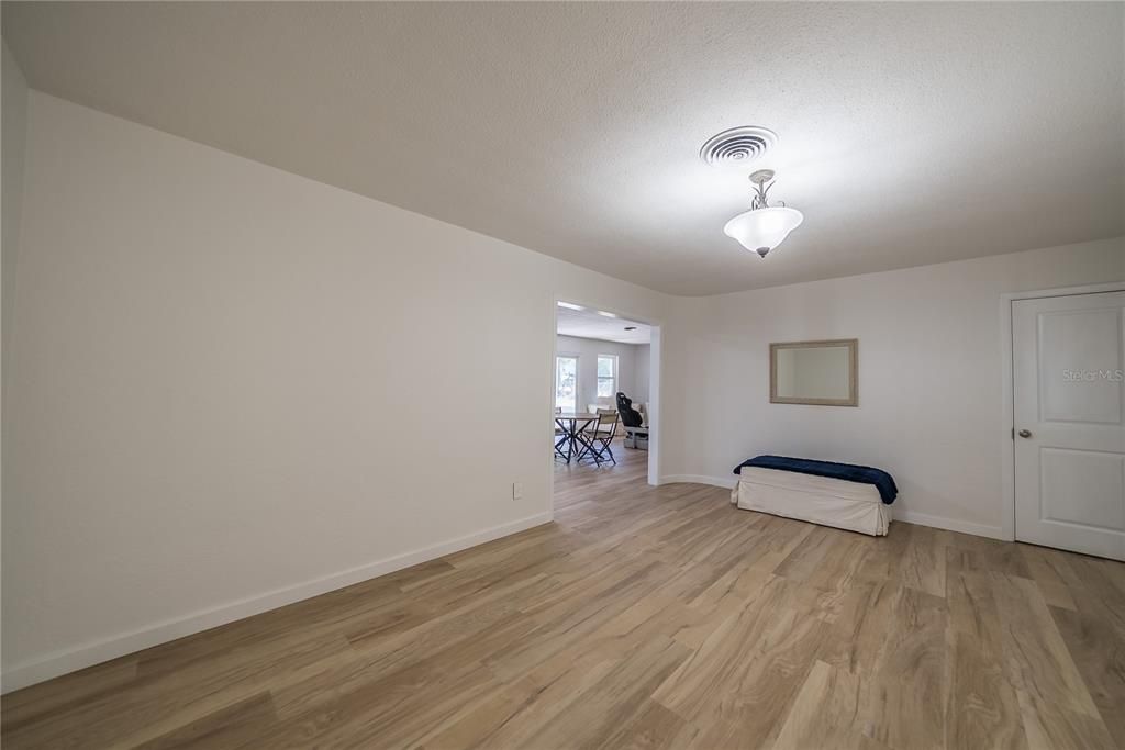 待售: $299,900 (3 贝兹, 2 浴室, 1512 平方英尺)