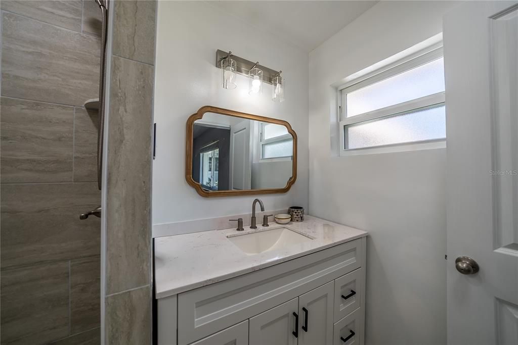 待售: $299,900 (3 贝兹, 2 浴室, 1512 平方英尺)