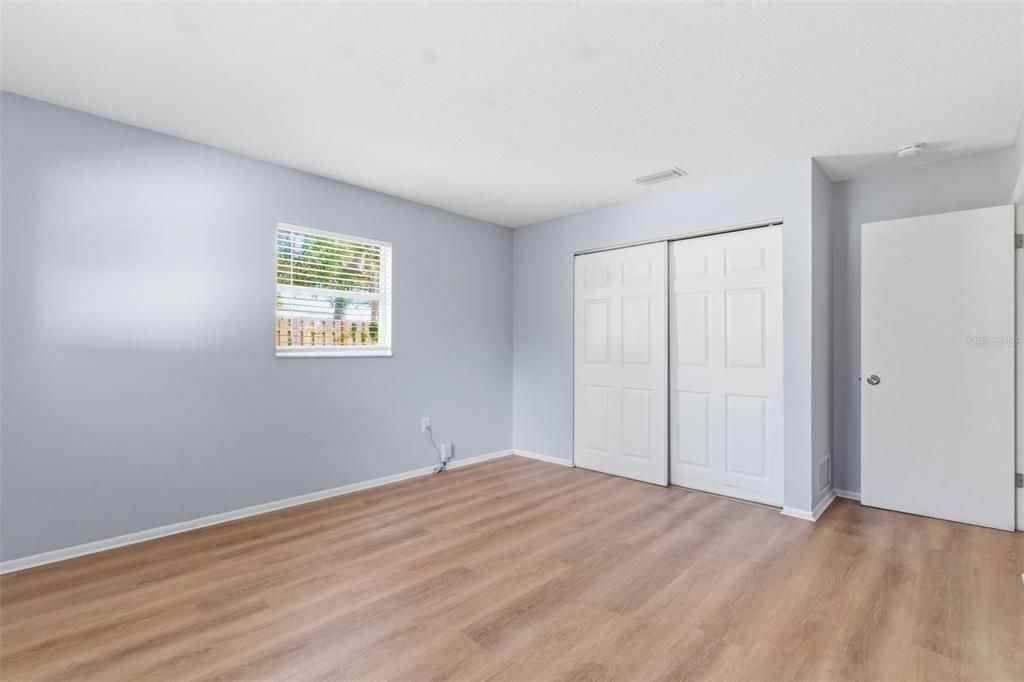 For Sale: $825,000 (6 beds, 0 baths, 2118 Square Feet)