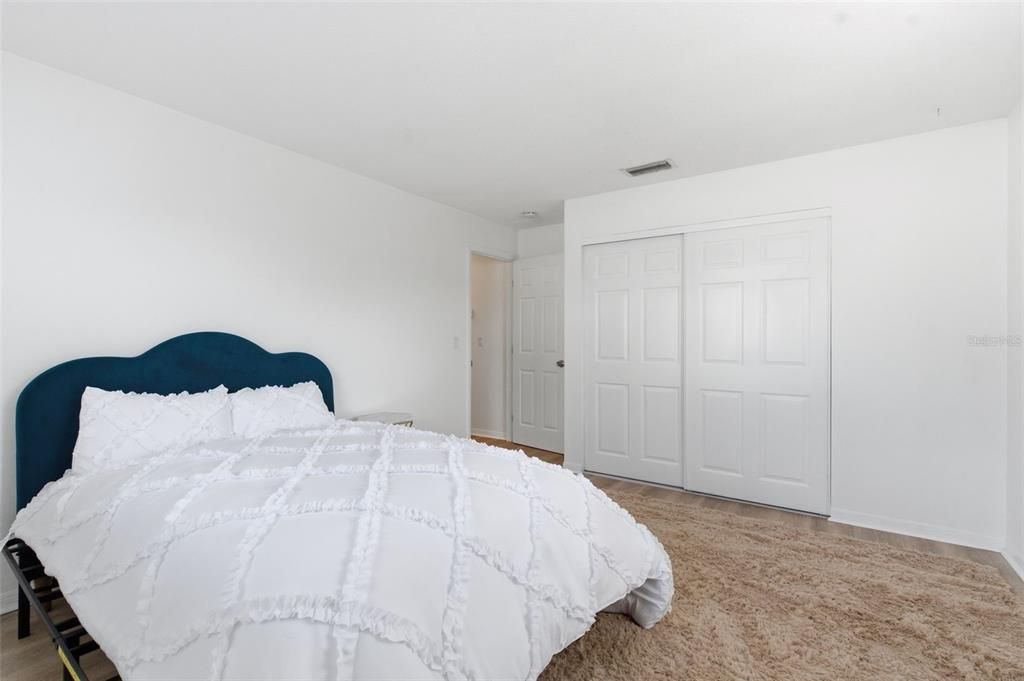 For Sale: $825,000 (6 beds, 0 baths, 2118 Square Feet)