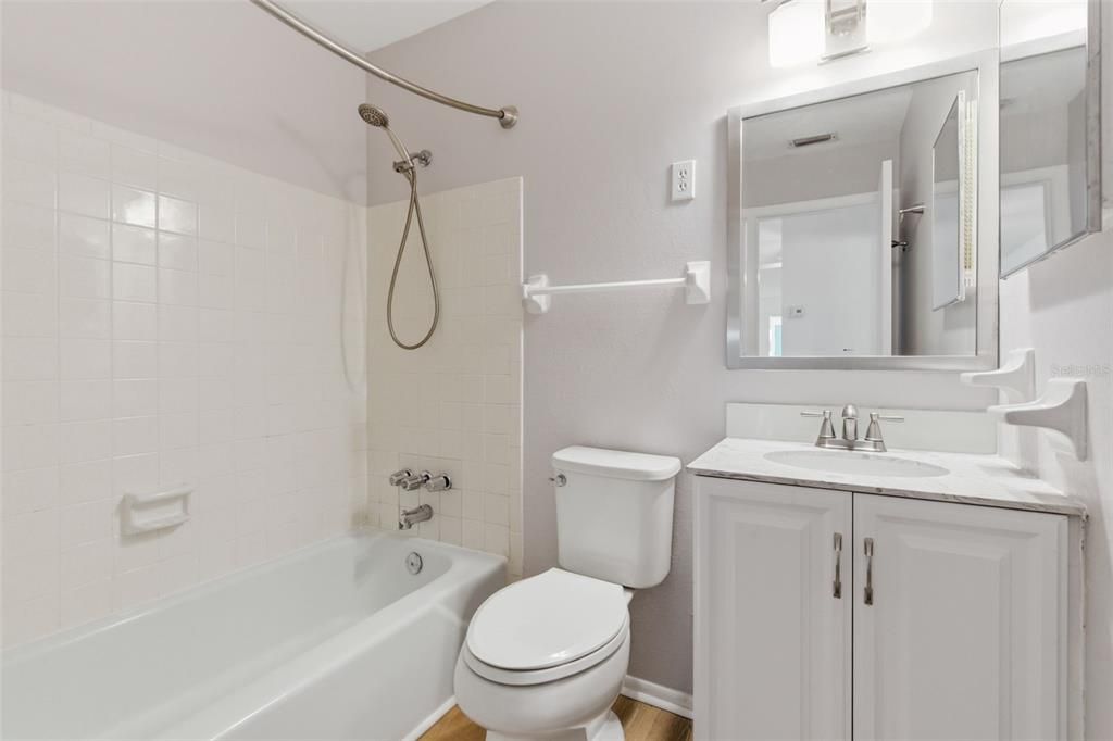 For Sale: $825,000 (6 beds, 0 baths, 2118 Square Feet)