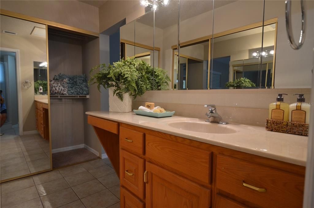 В аренду: $2,200 (3 спален, 2 ванн, 1586 Квадратных фут)