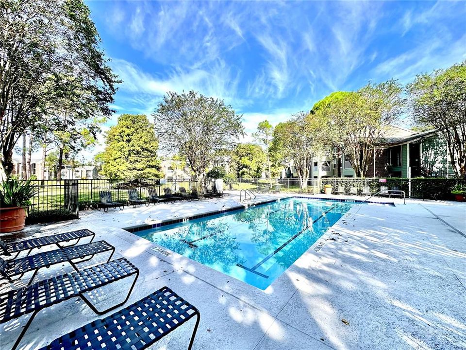 For Sale: $142,500 (1 beds, 0 baths, 732 Square Feet)