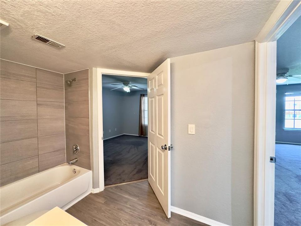 For Sale: $142,500 (1 beds, 0 baths, 732 Square Feet)