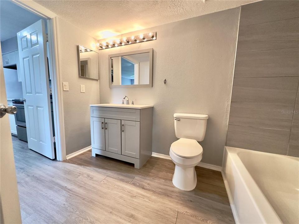 For Sale: $142,500 (1 beds, 0 baths, 732 Square Feet)