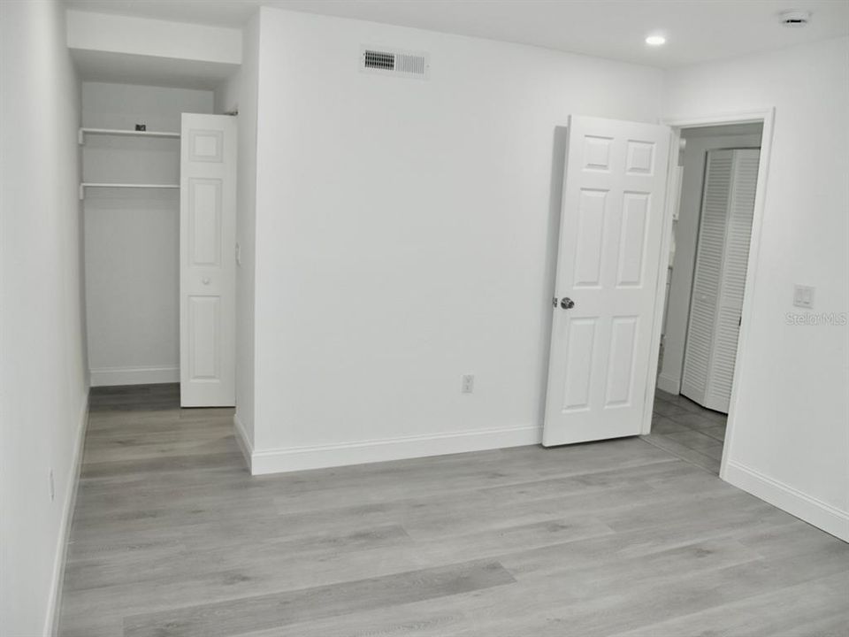 На продажу: $134,700 (1 спален, 1 ванн, 740 Квадратных фут)