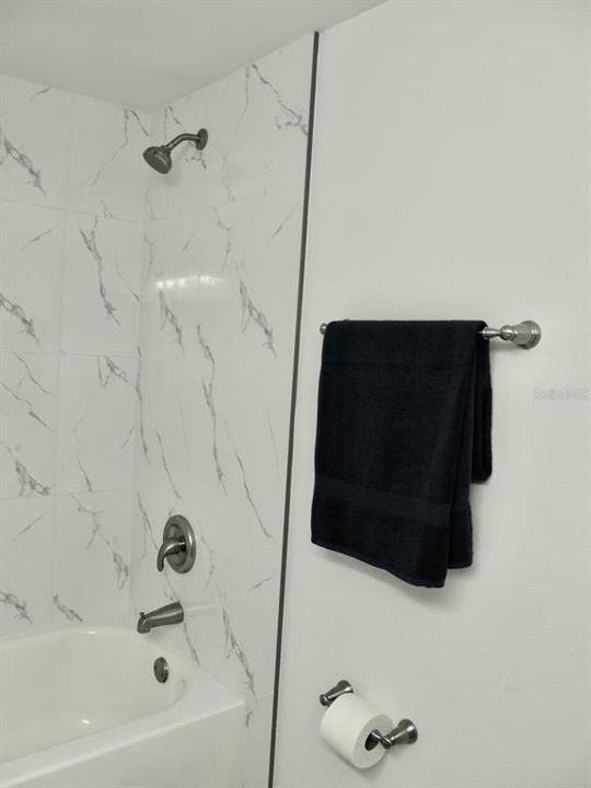 На продажу: $134,700 (1 спален, 1 ванн, 740 Квадратных фут)