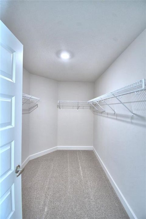 На продажу: $421,846 (3 спален, 2 ванн, 1970 Квадратных фут)