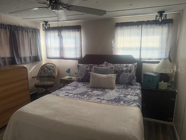 For Sale: $100,000 (3 beds, 1 baths, 829 Square Feet)