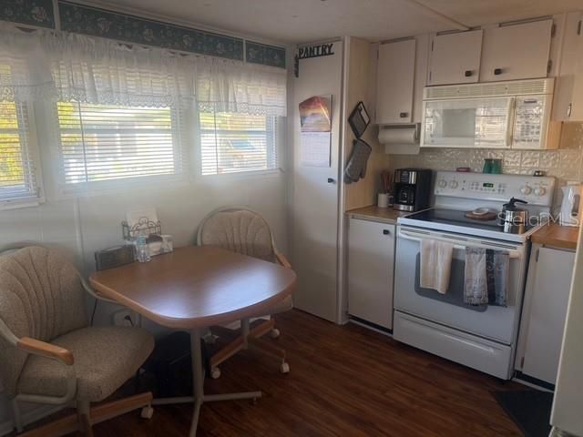 For Sale: $100,000 (3 beds, 1 baths, 829 Square Feet)