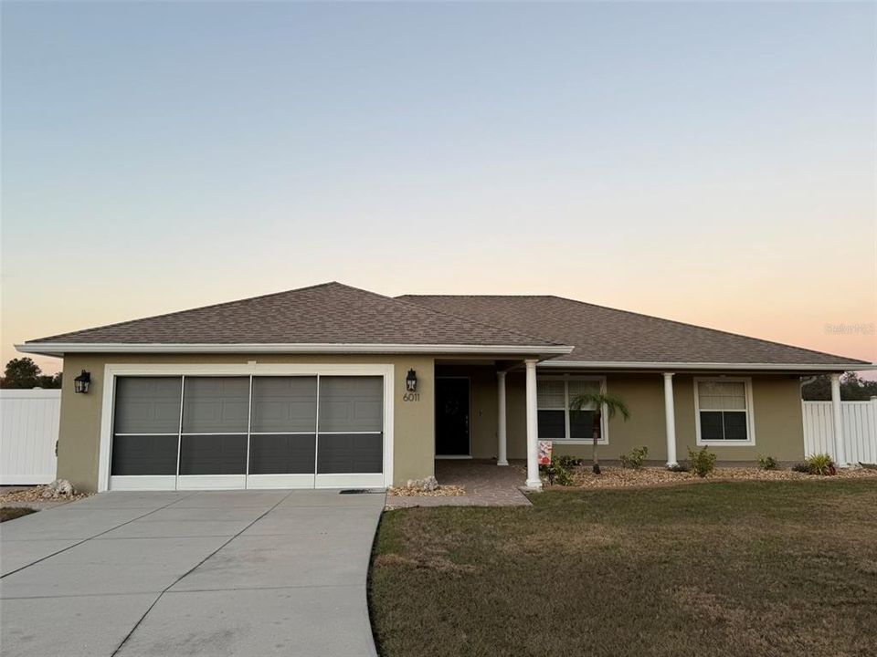 For Sale: $370,000 (3 beds, 2 baths, 1728 Square Feet)