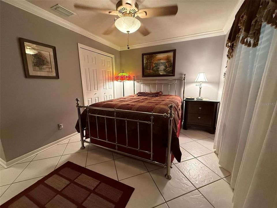 For Sale: $370,000 (3 beds, 2 baths, 1728 Square Feet)