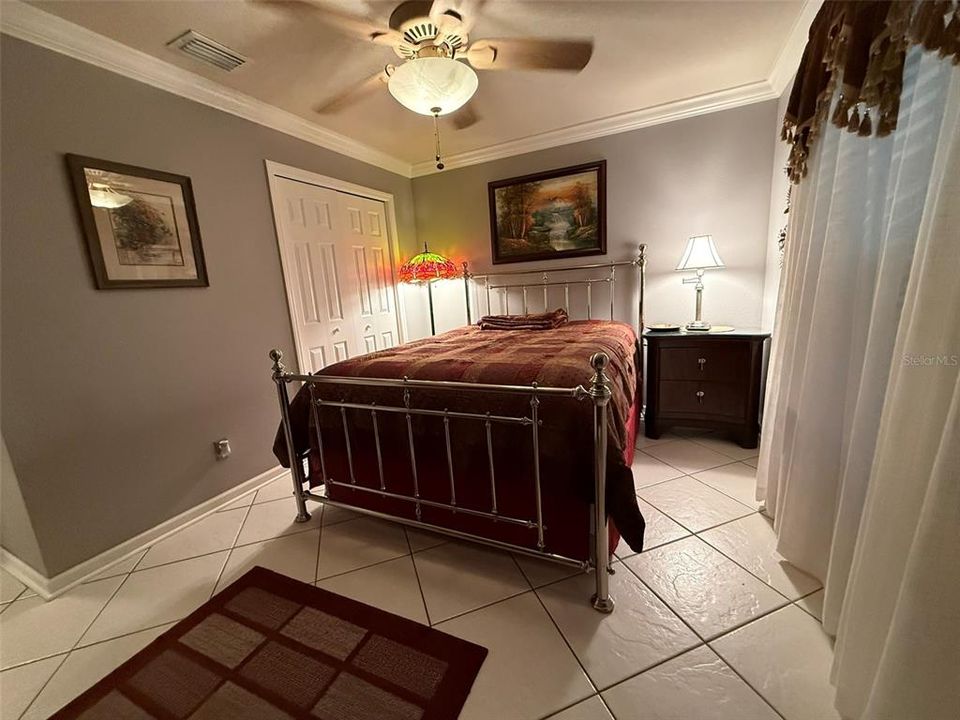 For Sale: $370,000 (3 beds, 2 baths, 1728 Square Feet)