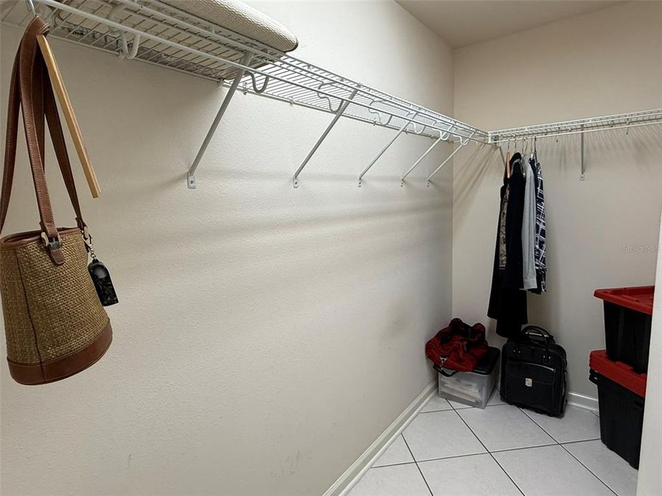 For Sale: $370,000 (3 beds, 2 baths, 1728 Square Feet)