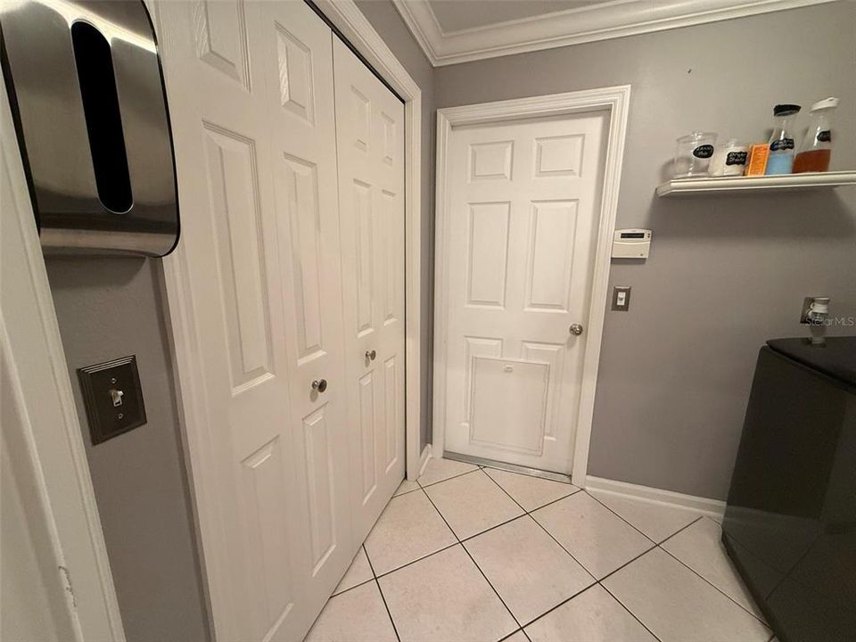 For Sale: $370,000 (3 beds, 2 baths, 1728 Square Feet)