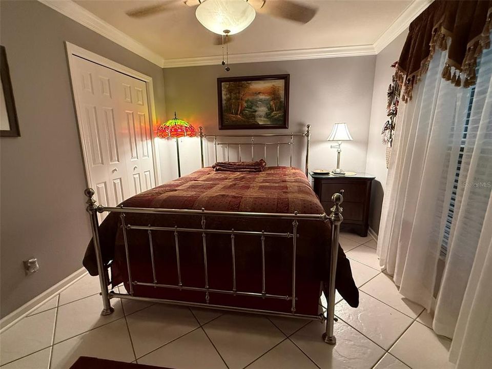 For Sale: $370,000 (3 beds, 2 baths, 1728 Square Feet)