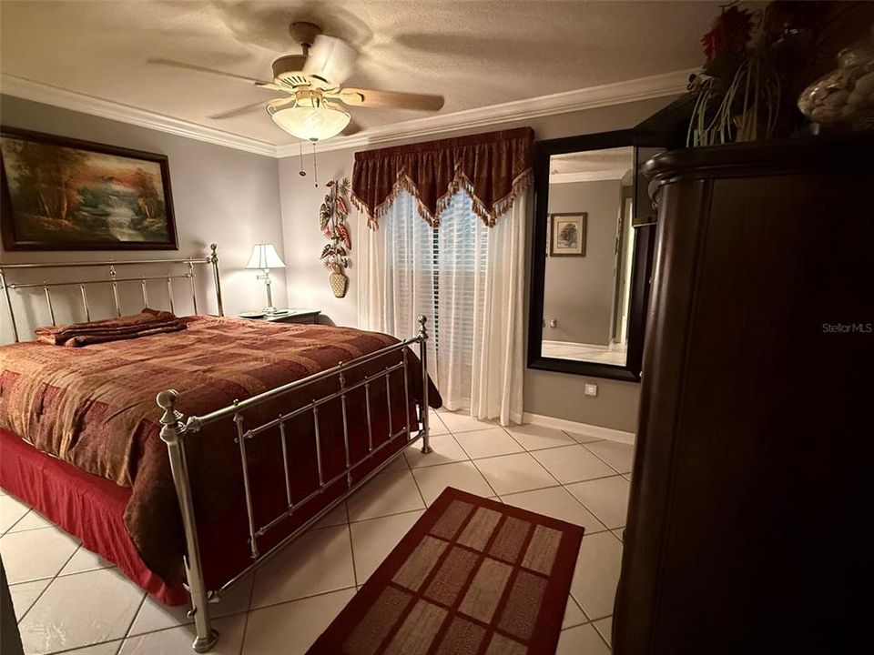 For Sale: $370,000 (3 beds, 2 baths, 1728 Square Feet)