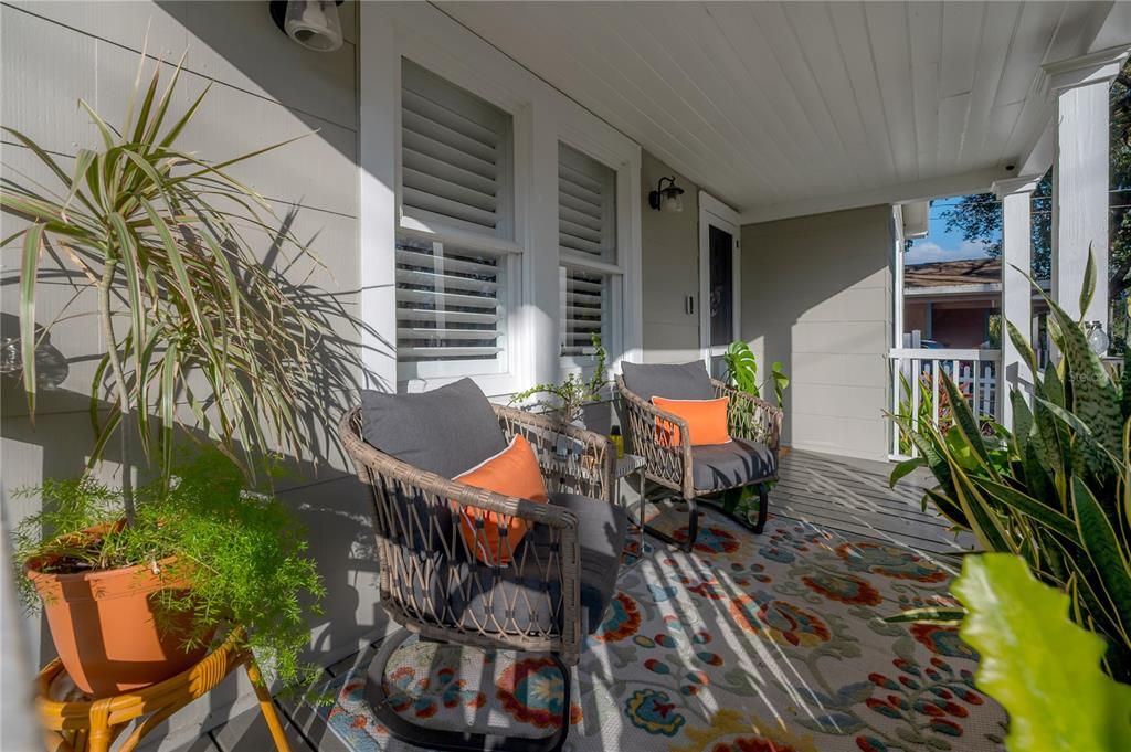 На продажу: $374,900 (2 спален, 1 ванн, 934 Квадратных фут)