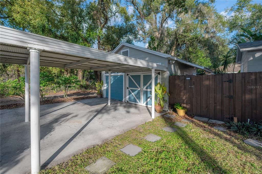 На продажу: $374,900 (2 спален, 1 ванн, 934 Квадратных фут)