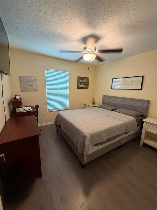 For Sale: $820,000 (5 beds, 3 baths, 2513 Square Feet)