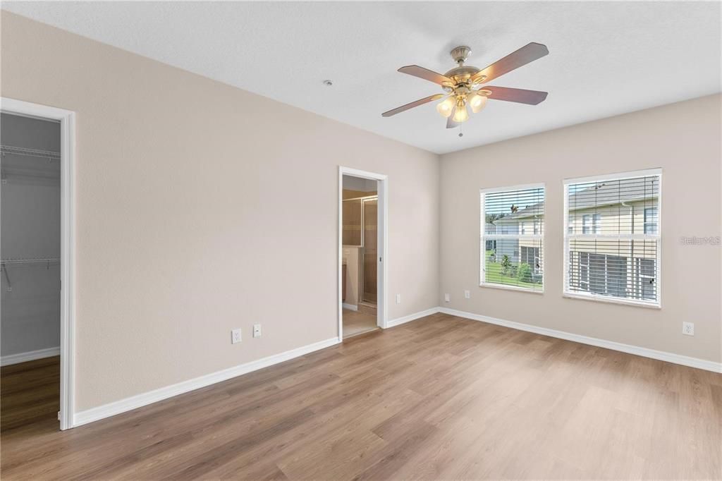 На продажу: $275,000 (3 спален, 2 ванн, 1695 Квадратных фут)