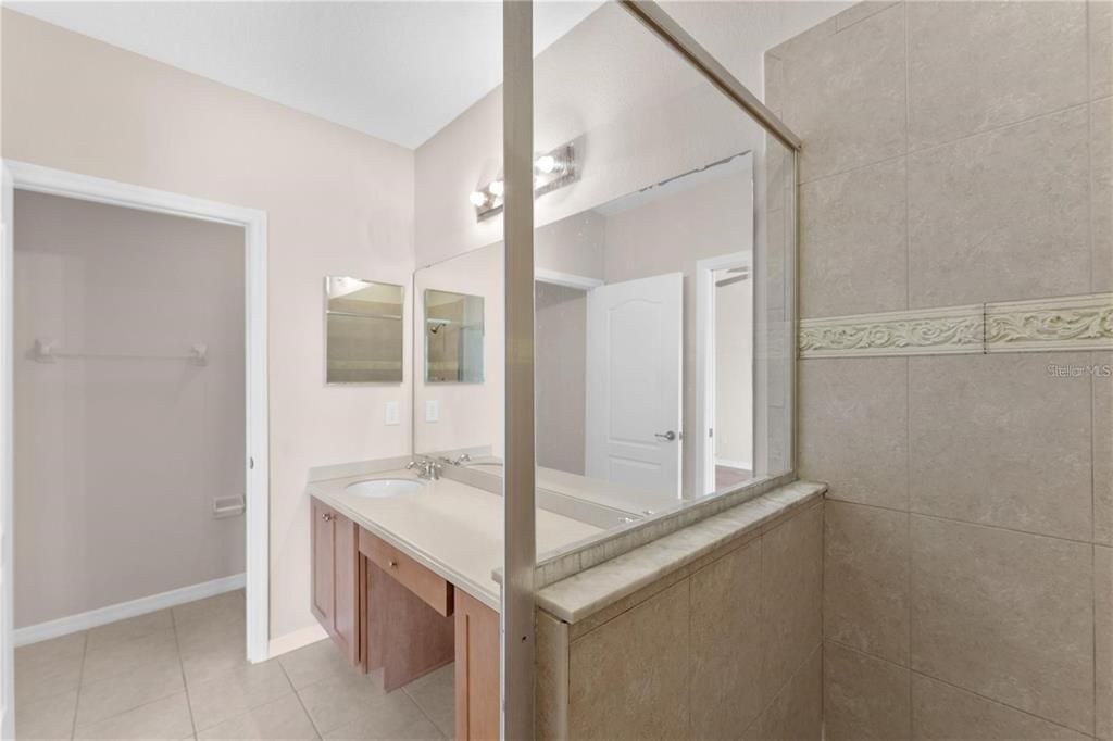 На продажу: $275,000 (3 спален, 2 ванн, 1695 Квадратных фут)