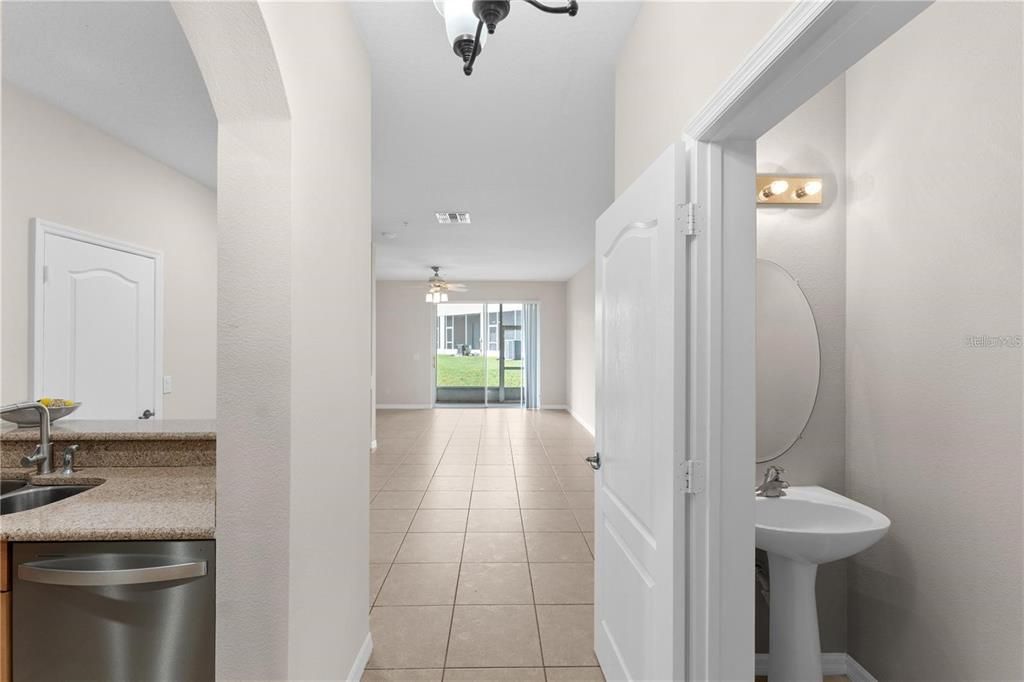 На продажу: $275,000 (3 спален, 2 ванн, 1695 Квадратных фут)