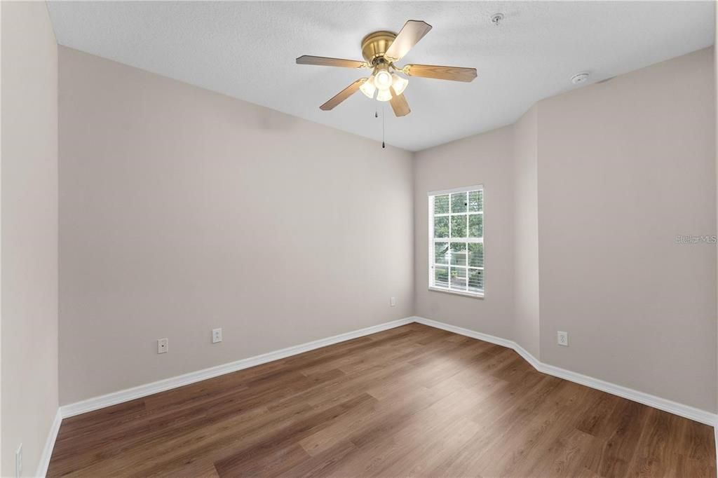 На продажу: $275,000 (3 спален, 2 ванн, 1695 Квадратных фут)