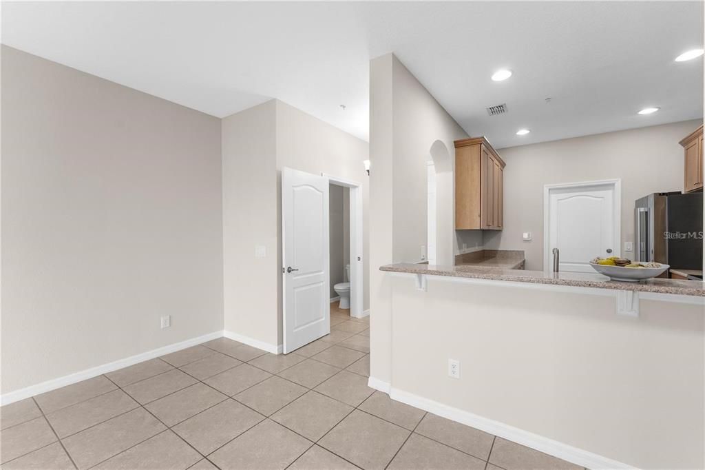 На продажу: $275,000 (3 спален, 2 ванн, 1695 Квадратных фут)